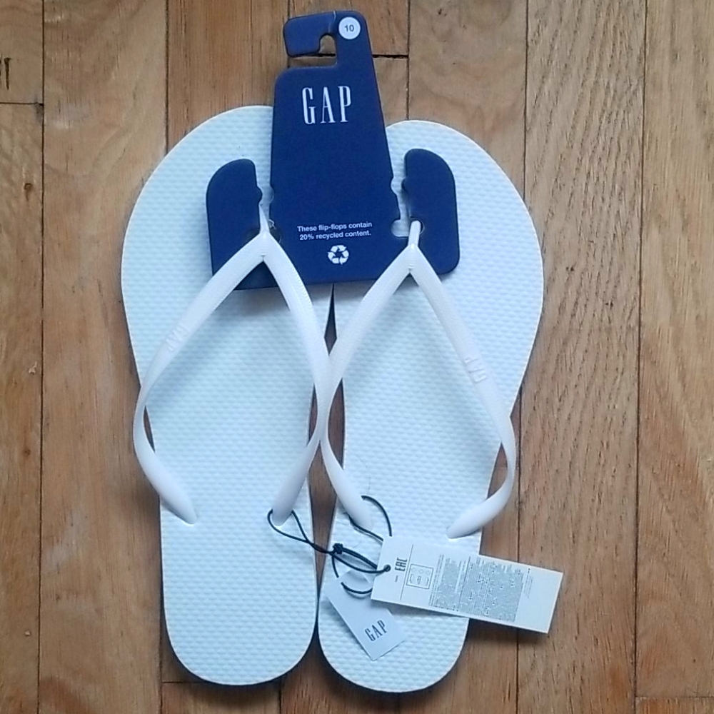 GAP flip flops FREE WITH BUNDLE OF 2 ITEMS